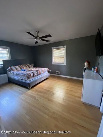 600 W Park Avenue, Oakhurst, NJ 07755