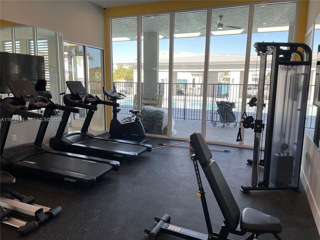 1427 SE 7th Ter 1427, Homestead, FL 33034