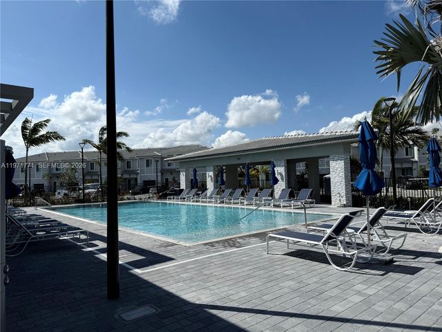 1427 SE 7th Ter 1427, Homestead, FL 33034