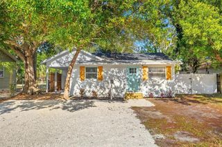 1752 42ND STREET S, St Petersburg, FL 33711