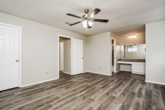 6403 Bazel Brook Drive, Houston, TX 77489