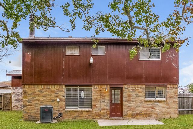 6403 Bazel Brook Drive, Houston, TX 77489