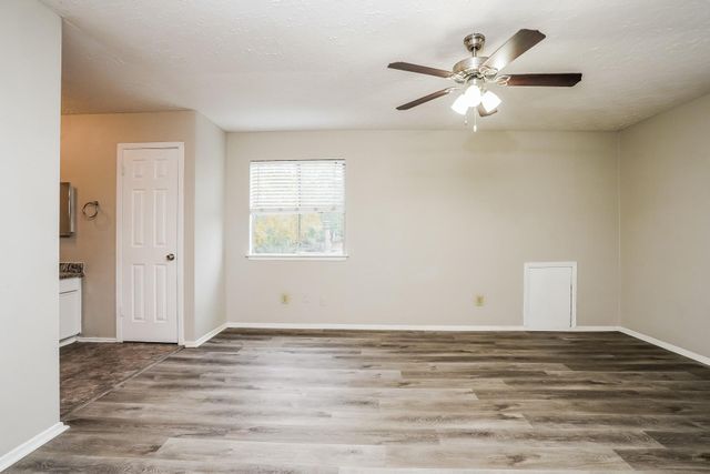 6403 Bazel Brook Drive, Houston, TX 77489