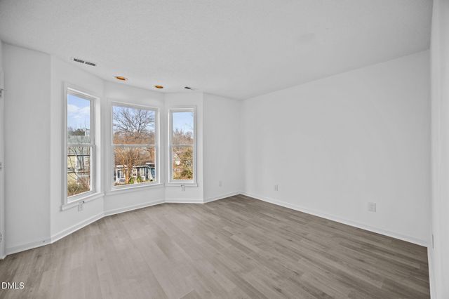 2848 W Jameson Road, Raleigh, NC 27604