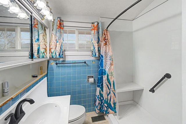 146 Taft Ct., Salina, KS 67401