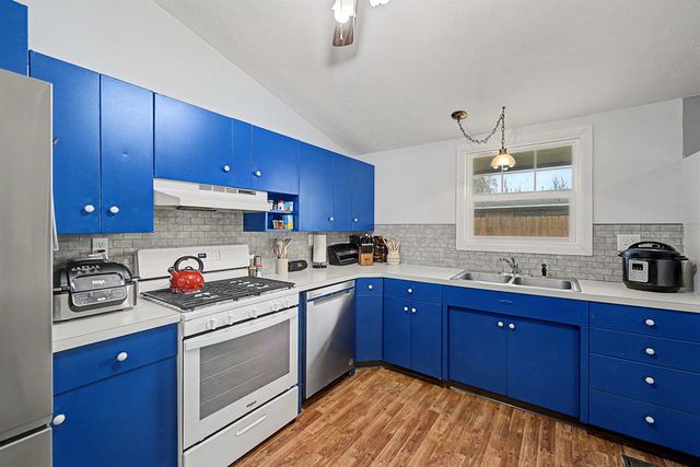 146 Taft Ct., Salina, KS 67401