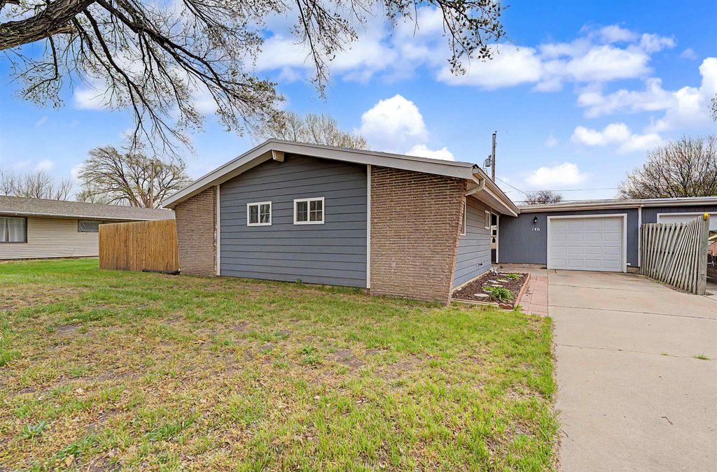 146 Taft Ct., Salina, KS 67401