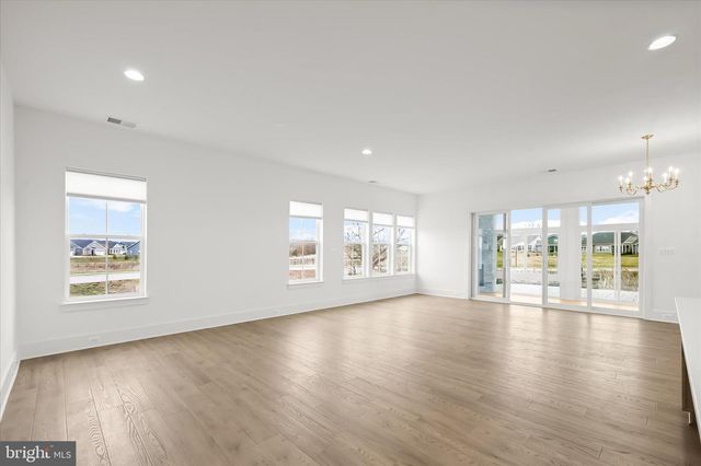 85 QUIET CREEK DR, Gettysburg, PA 17325