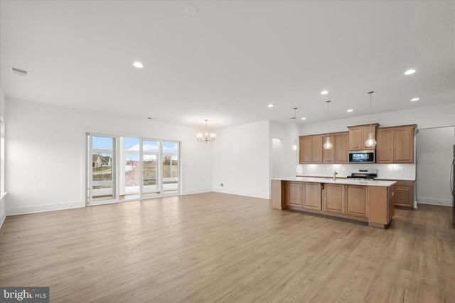 85 QUIET CREEK DR, Gettysburg, PA 17325