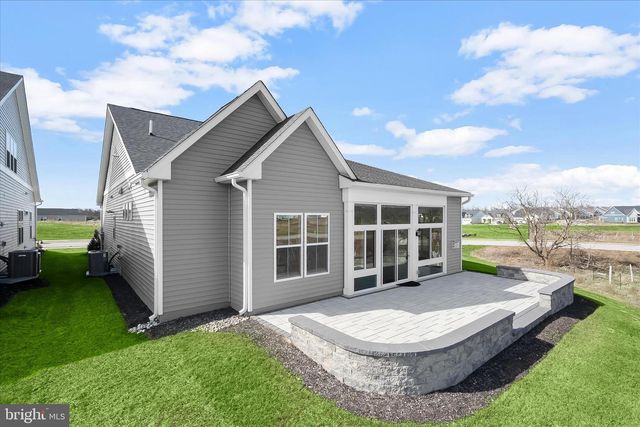 85 QUIET CREEK DR, Gettysburg, PA 17325