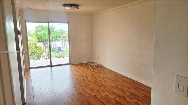 2441 SW 31st Ave 207, Miami, FL 33145