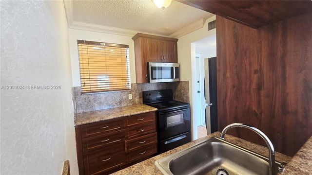 2441 SW 31st Ave 207, Miami, FL 33145