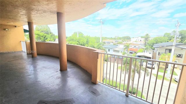 2441 SW 31st Ave 207, Miami, FL 33145