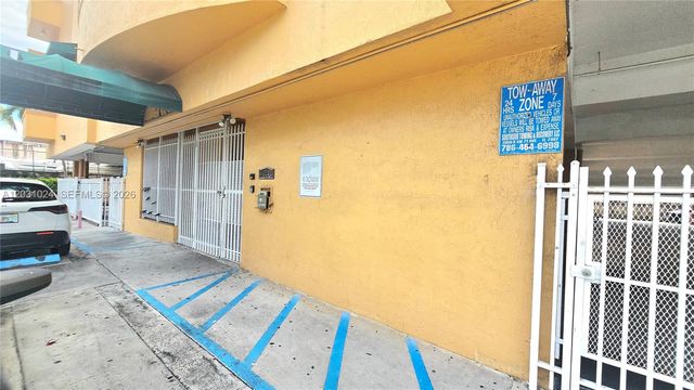 2441 SW 31st Ave 207, Miami, FL 33145