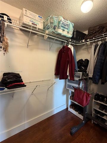 4944 NW 102nd Ave 204-3, Doral, FL 33178