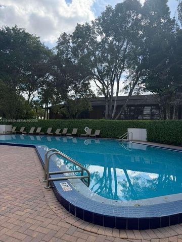 4944 NW 102nd Ave 204-3, Doral, FL 33178