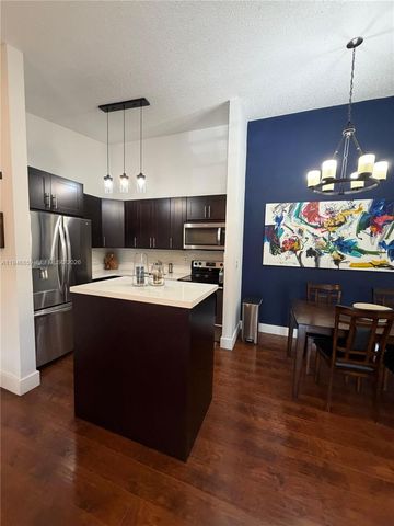 4944 NW 102nd Ave 204-3, Doral, FL 33178