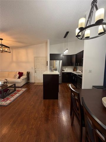 4944 NW 102nd Ave 204-3, Doral, FL 33178