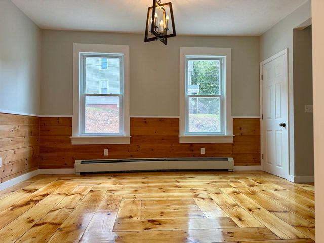 73 Cliff Street, Southbridge, MA 01550