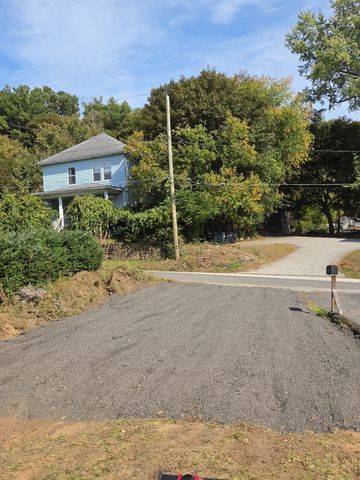 73 Cliff Street, Southbridge, MA 01550
