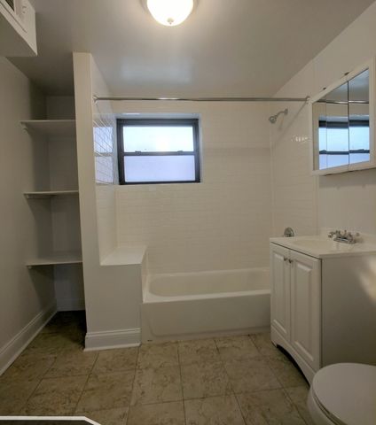 2526 N Kedzie Avenue G, Chicago, IL 60647