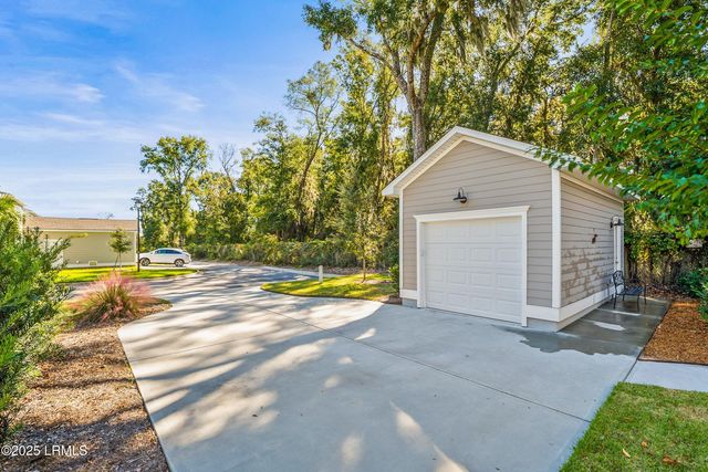 6 Tug Boat Lane, Beaufort, SC 29907