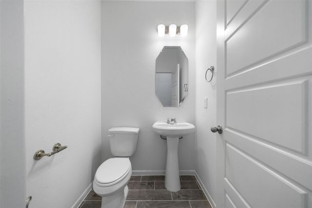 2126 Sanders Brook Drive, Baytown, TX 77521