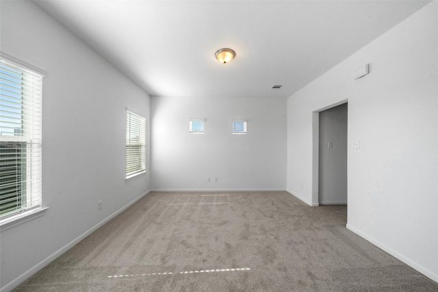 2126 Sanders Brook Drive, Baytown, TX 77521