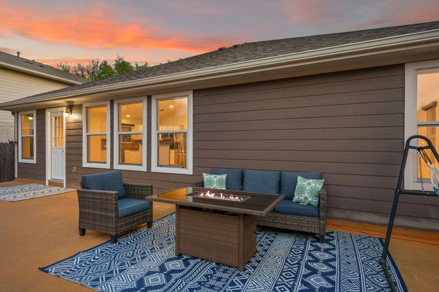 1812 McClannahan DR, Austin, TX 78748