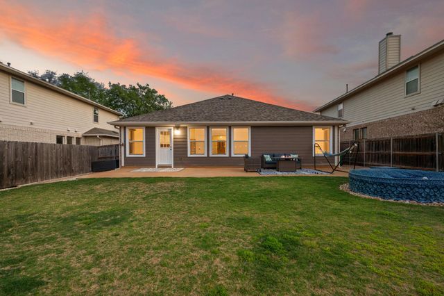 1812 McClannahan DR, Austin, TX 78748