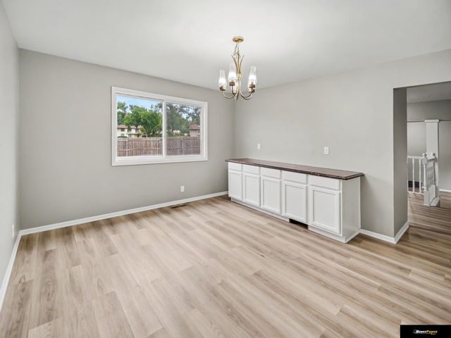 1446 S 167 Avenue, Omaha, NE 68130