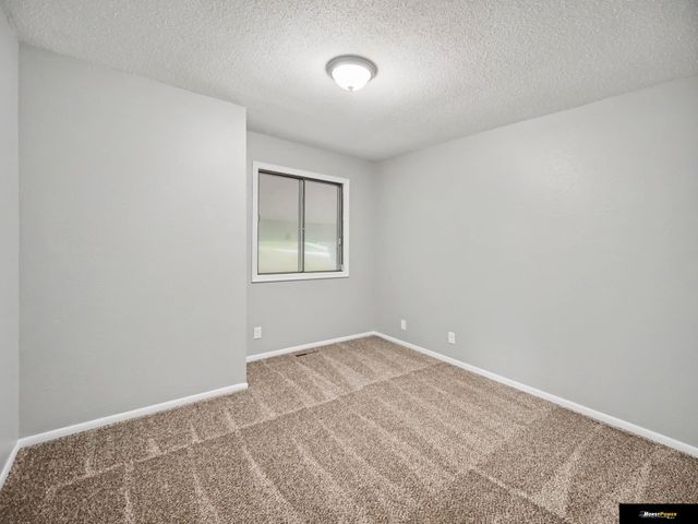 1446 S 167 Avenue, Omaha, NE 68130