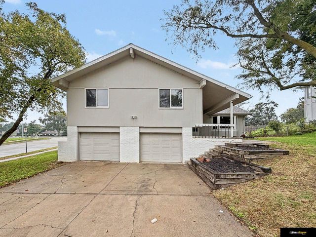 1446 S 167 Avenue, Omaha, NE 68130