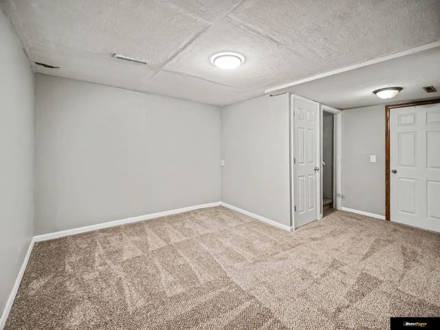 1446 S 167 Avenue, Omaha, NE 68130