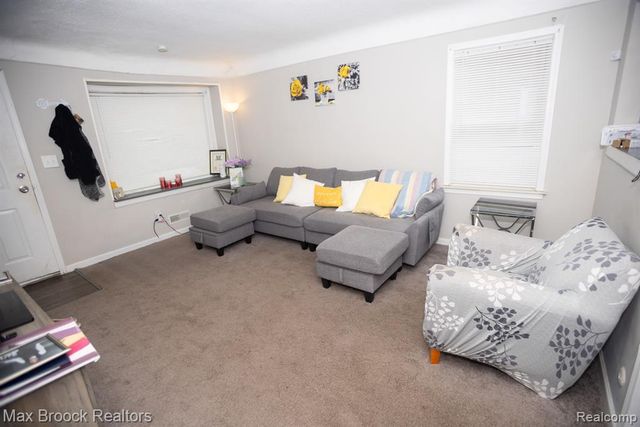 447 Brentwood Street, Inkster, MI 48141