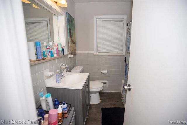 447 Brentwood Street, Inkster, MI 48141