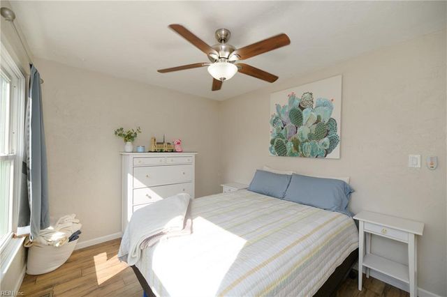 736 Leonard LN, Newport News, VA 23601