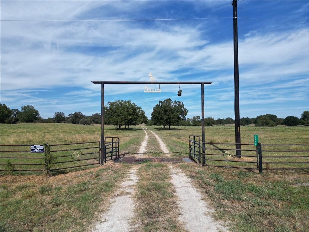 10236 S FM 2038, Bryan, TX 77808 — exterior