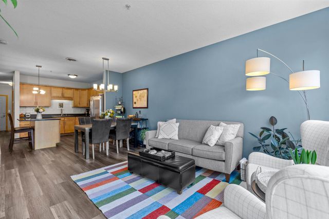 301 Oak Grove Street 308, Minneapolis, MN 55403