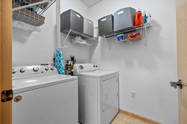 301 Oak Grove Street 308, Minneapolis, MN 55403