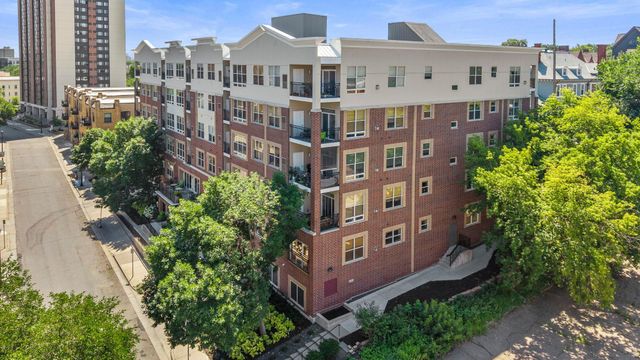 301 Oak Grove Street 308, Minneapolis, MN 55403