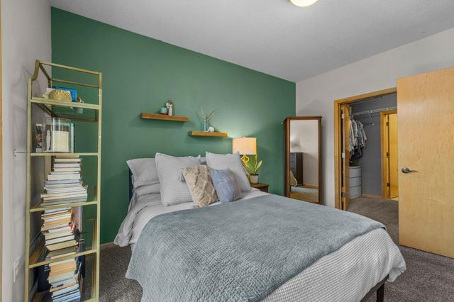 301 Oak Grove Street 308, Minneapolis, MN 55403