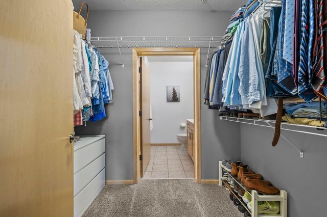 301 Oak Grove Street 308, Minneapolis, MN 55403