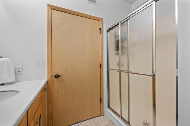 301 Oak Grove Street 308, Minneapolis, MN 55403