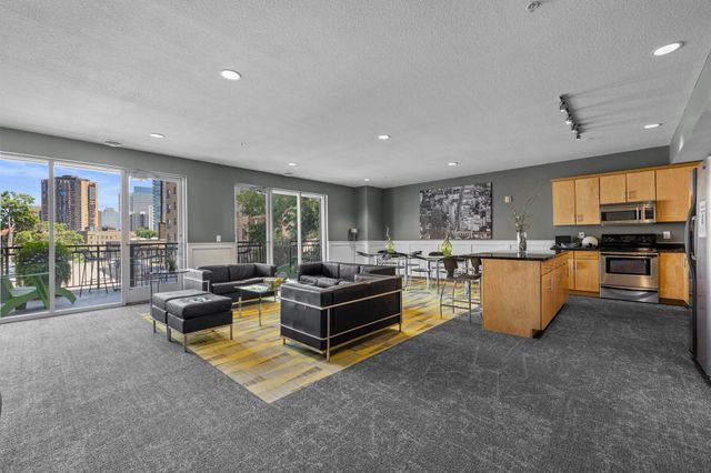 301 Oak Grove Street 308, Minneapolis, MN 55403