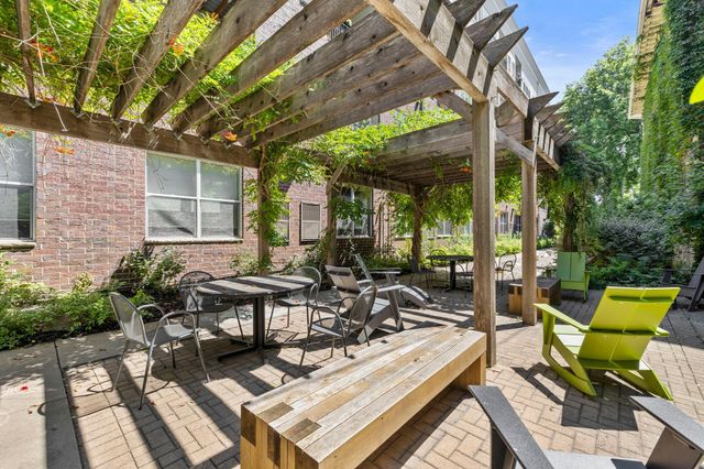 301 Oak Grove Street 308, Minneapolis, MN 55403