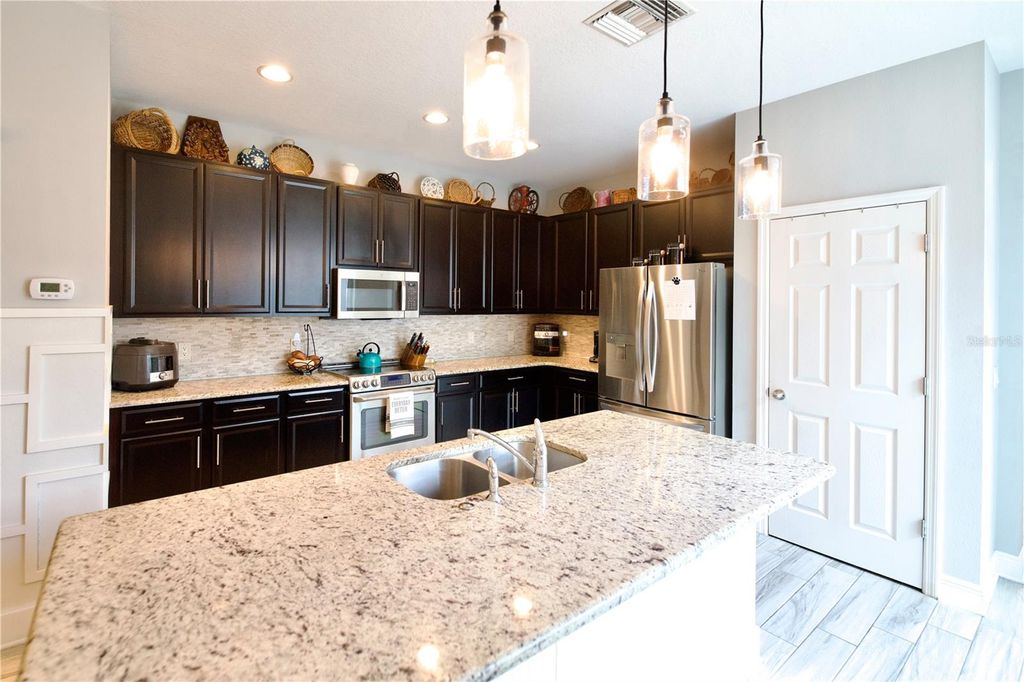 Image 18 of property listing at 5312 SUNCATCHER DRIVE, Wesley Chapel, FL 33545