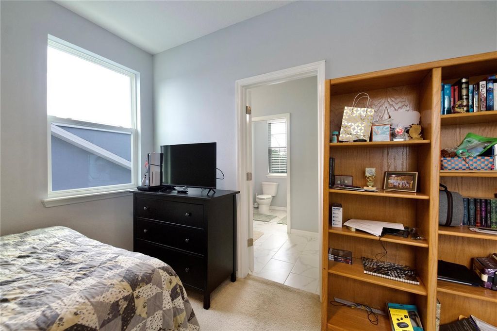 Image 25 of property listing at 5312 SUNCATCHER DRIVE, Wesley Chapel, FL 33545