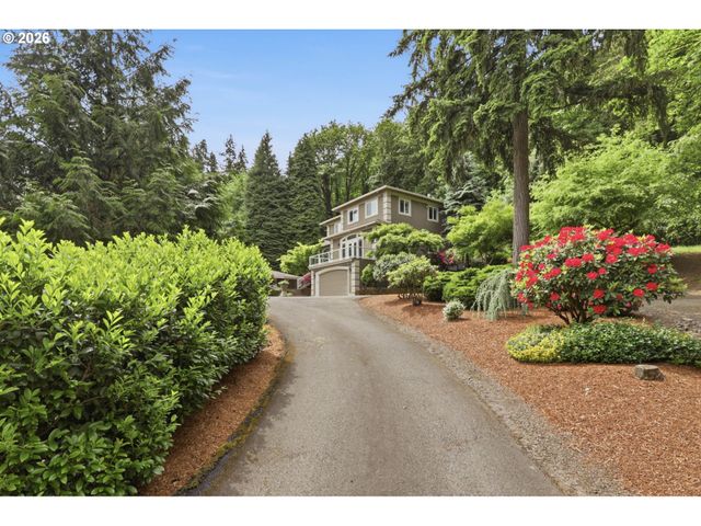 22868 Sw HILLCREST Rd, West Linn, OR 97068