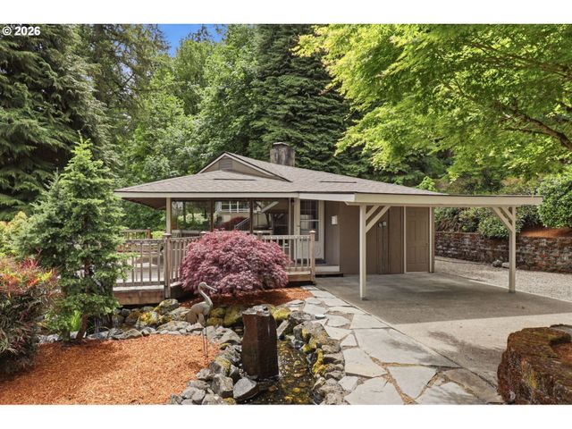 22868 Sw HILLCREST Rd, West Linn, OR 97068